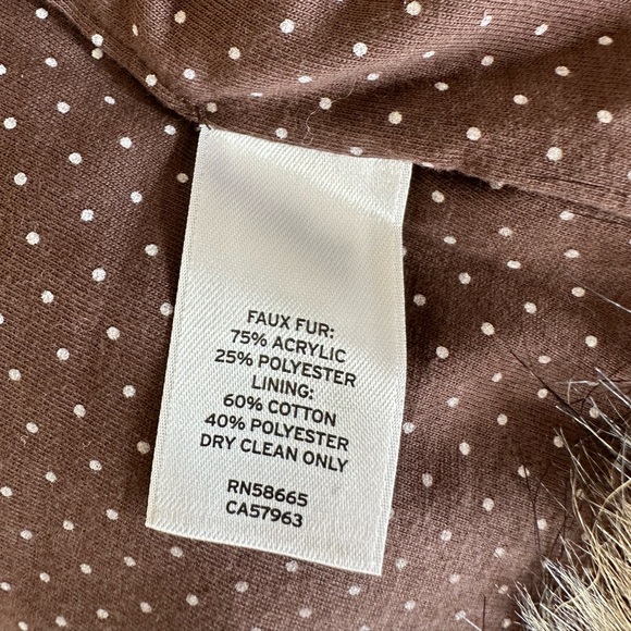 Tucker Tate size medium 8/10 faux fur vest, Nordstrom’s - Picture 4 of 4